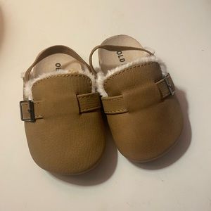 Old navy clogs